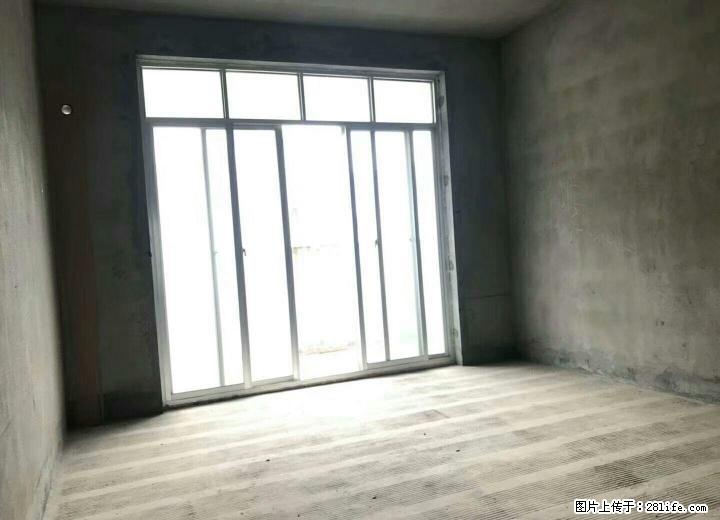 三里店【龙隐小学】【湖畔山庄】5楼清水4房2厅3卫185平米135万 - 房屋出售 - 房屋租售 - 桂林分类信息 - 桂林28生活网 www.28life.com