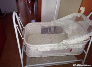 婴儿摇床——哄孩子神器 - 桂林28生活网 www.28life.com