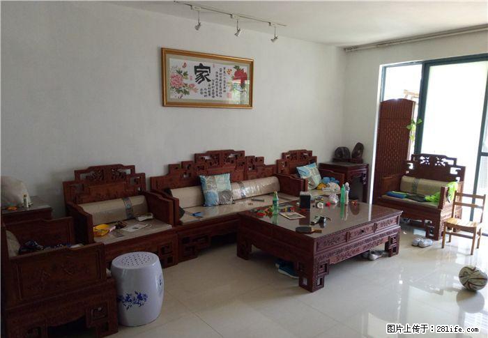 缅甸花梨木大果紫檀红木家具沙发十件套，只用了半年 - 各类家具 - 居家生活 - 桂林分类信息 - 桂林28生活网 www.28life.com