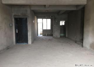 W(出售)邻近龙隐小学双平台【绿海星城】楼梯3层复式300?270万 - 桂林28生活网 www.28life.com