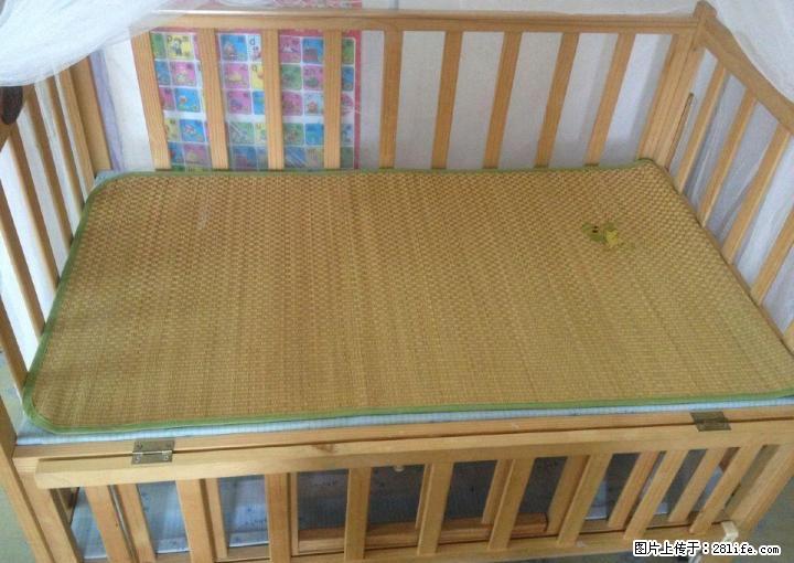 婴儿床和婴儿车一起低价转让,马上搬家了,先到先得。 - 其它 - 居家生活 - 桂林分类信息 - 桂林28生活网 www.28life.com