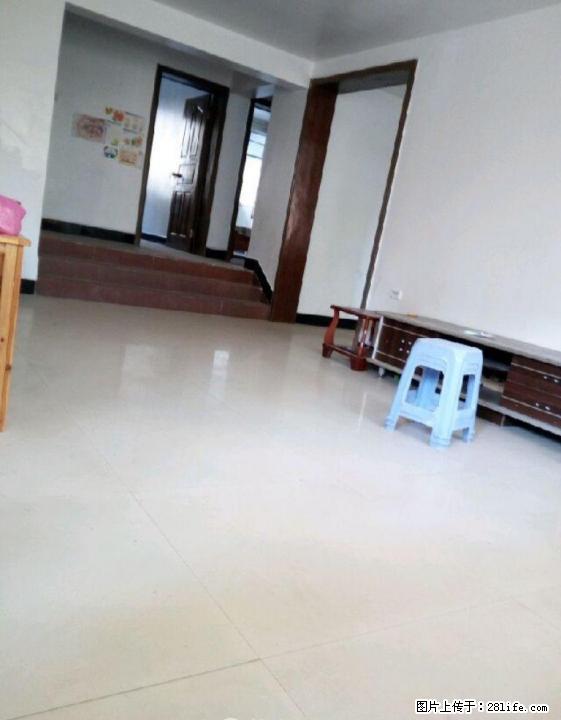 【租】高新区毛塘路，3房2厅2卫，1楼有院子，116平米，部分家具，2000元/月 - 房屋出租 - 房屋租售 - 桂林分类信息 - 桂林28生活网 www.28life.com