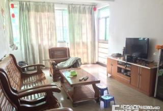 Z 七星区 东环菜市楼上 三房 85? 正南北向 - 桂林28生活网 www.28life.com