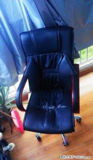 八成新皮质电脑椅装让 - 桂林28生活网 www.28life.com