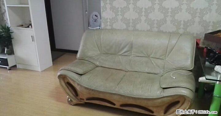 家里换新沙发，8成新沙发出售， - 各类家具 - 居家生活 - 桂林分类信息 - 桂林28生活网 www.28life.com