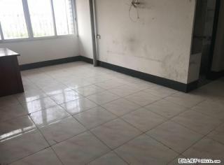 银锭路美食城附近二房一厅出售 - 桂林28生活网 www.28life.com