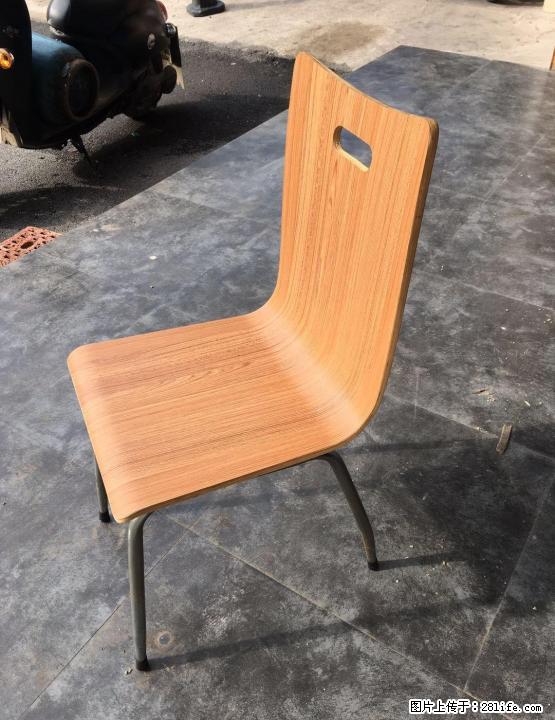 因米粉店转让，现出售2手椅子 - 各类家具 - 居家生活 - 桂林分类信息 - 桂林28生活网 www.28life.com