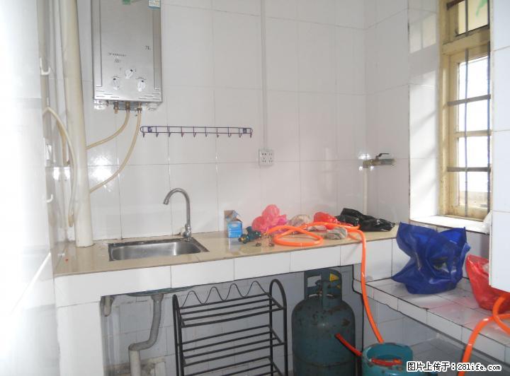 市中心丽君路西湖苑附近五楼敞亮一房一厅一卫租700元有钥匙看房实价. - 房屋出租 - 房屋租售 - 桂林分类信息 - 桂林28生活网 www.28life.com