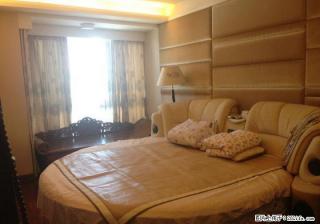 鑫海国际350?豪装顶楼复式带露台+车位245万拎包入住 - 桂林28生活网 www.28life.com