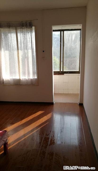 tt独秀峰对面 博爱医院 桂林银行旁 4楼63?2房 新装1300/月 - 房屋出租 - 房屋租售 - 桂林分类信息 - 桂林28生活网 www.28life.com