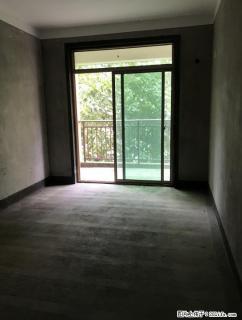 tt叠彩区 芦笛路【湖光山色】黄金3楼清水2房 带车库仅售68万！ - 桂林28生活网 www.28life.com