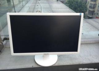 飞利浦，24寸宽屏显示器，95成新，完美大品牌 - 桂林28生活网 www.28life.com