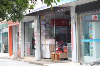 临街铺面 繁华路口 环城北二路屏风商住楼1栋1层4-2号铺面 - 桂林28生活网 www.28life.com