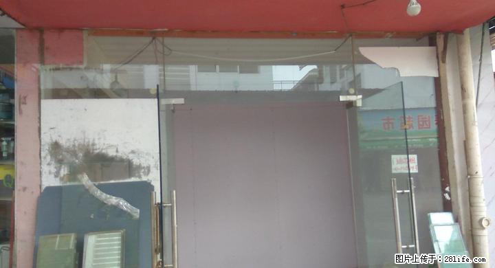 雁山旅游学院商业街十字路口10平米旺铺转让， - 商铺租转 - 房屋租售 - 桂林分类信息 - 桂林28生活网 www.28life.com