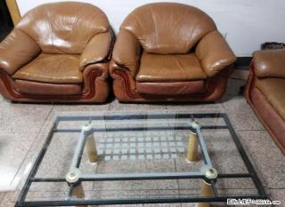 因重新装修要换家俱：急需低价出售自用真皮沙发和配套茶几一套 - 桂林28生活网 www.28life.com