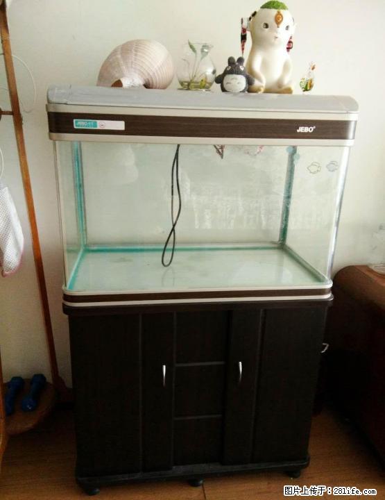 八成新玻璃鱼缸柜200元 - 各类家具 - 居家生活 - 桂林分类信息 - 桂林28生活网 www.28life.com