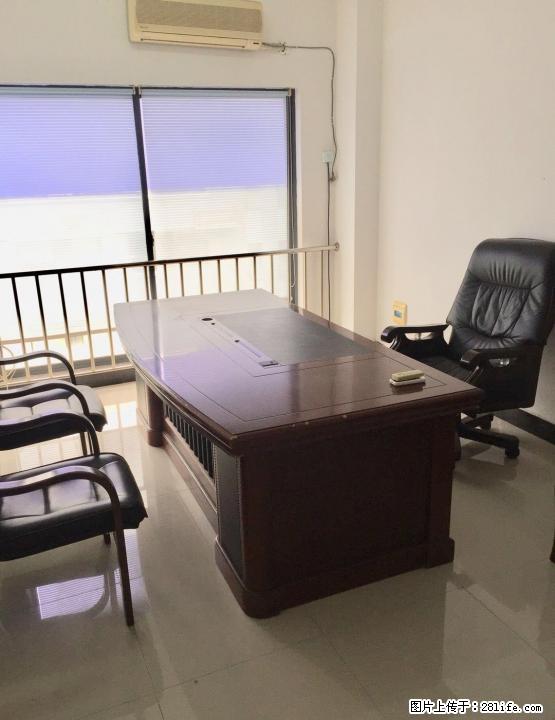 老板台+二组抽屉柜+老板椅+商务椅（2把）低价处理 - 办公设备 - 办公设备 - 桂林分类信息 - 桂林28生活网 www.28life.com