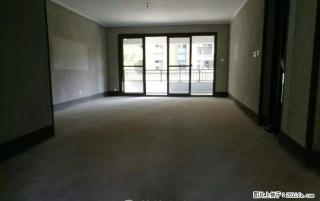 @七星区  彰泰春天  电梯5楼毛坯4房产权面积176平实用185平+车位200万 - 桂林28生活网 www.28life.com