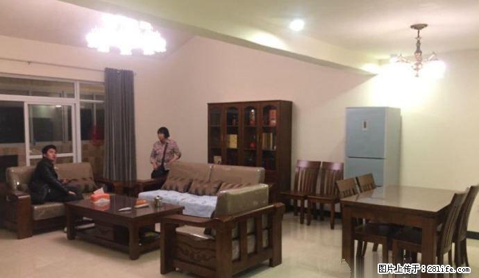 三里店东岸枫景旁景音均世家产权154平米全新精装镂空复式 - 房屋出售 - 房屋租售 - 桂林分类信息 - 桂林28生活网 www.28life.com