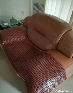 出售皮沙发，品相完整 - 桂林28生活网 www.28life.com