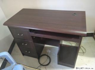 本人有一电脑桌转让，有意者请来电 - 桂林28生活网 www.28life.com