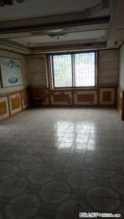 急售!联达附近八一桥3房2厅1卫5楼送杂货间48万100平2000年建精装 - 桂林28生活网 www.28life.com