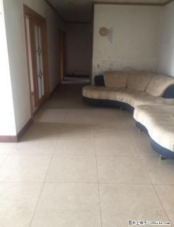 y售桂林中学榕湖小学双学区 3房2厅2卫 114平米 只售122万，天面独用 - 桂林28生活网 www.28life.com