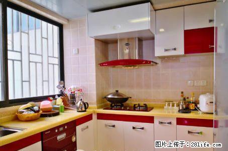 会展中心 鑫海国际8F135平豪华装修3房送家电家具148万 - 房屋出售 - 房屋租售 - 桂林分类信息 - 桂林28生活网 www.28life.com