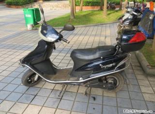 绿源电动车350W 48V20A 真空胎前后液压减震 - 桂林28生活网 www.28life.com