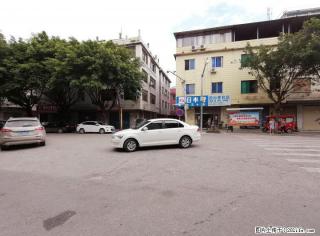 始发站附近,整栋楼出售。1楼门面,2楼办公楼,3.4.5.6楼住房配套。630平仅售200万 - 桂林28生活网 www.28life.com