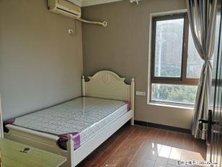 全新1.2韩式床五折转让 - 桂林28生活网 www.28life.com