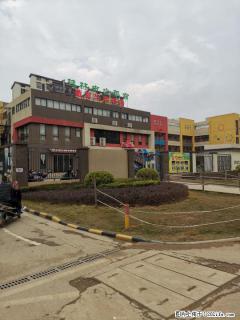 联发欣悦旺铺出租，靠小区及学校门口，可做阁楼，月租1600元，房东自租无转让费 - 桂林28生活网 www.28life.com