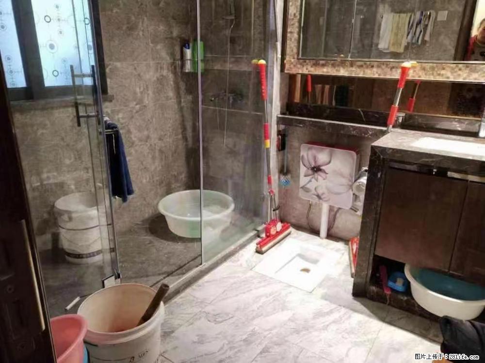 恒大广场187平大户型3房，带大露台，亏本价120万，急售！买到就是赚到 - 房屋出售 - 房屋租售 - 桂林分类信息 - 桂林28生活网 www.28life.com