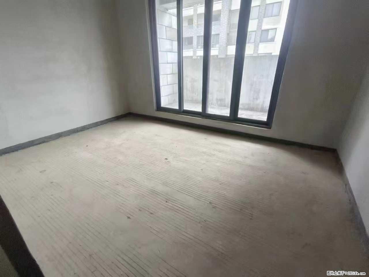 国奥城 ,总价130万,买到上下三层带露台的叠墅,总实用面积500平方,房东直亏100多万,纯捡漏 - 家居生活 - 桂林生活社区 - 桂林28生活网 www.28life.com