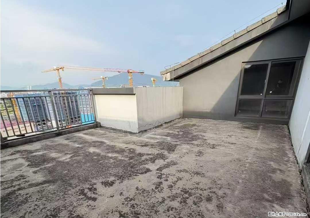 【江与城】带大露台上下两层复式楼来啦!惊爆价:136万,5房3厅3卫,带2阳台,3露台 - 房屋出售 - 房屋租售 - 桂林分类信息 - 桂林28生活网 www.28life.com