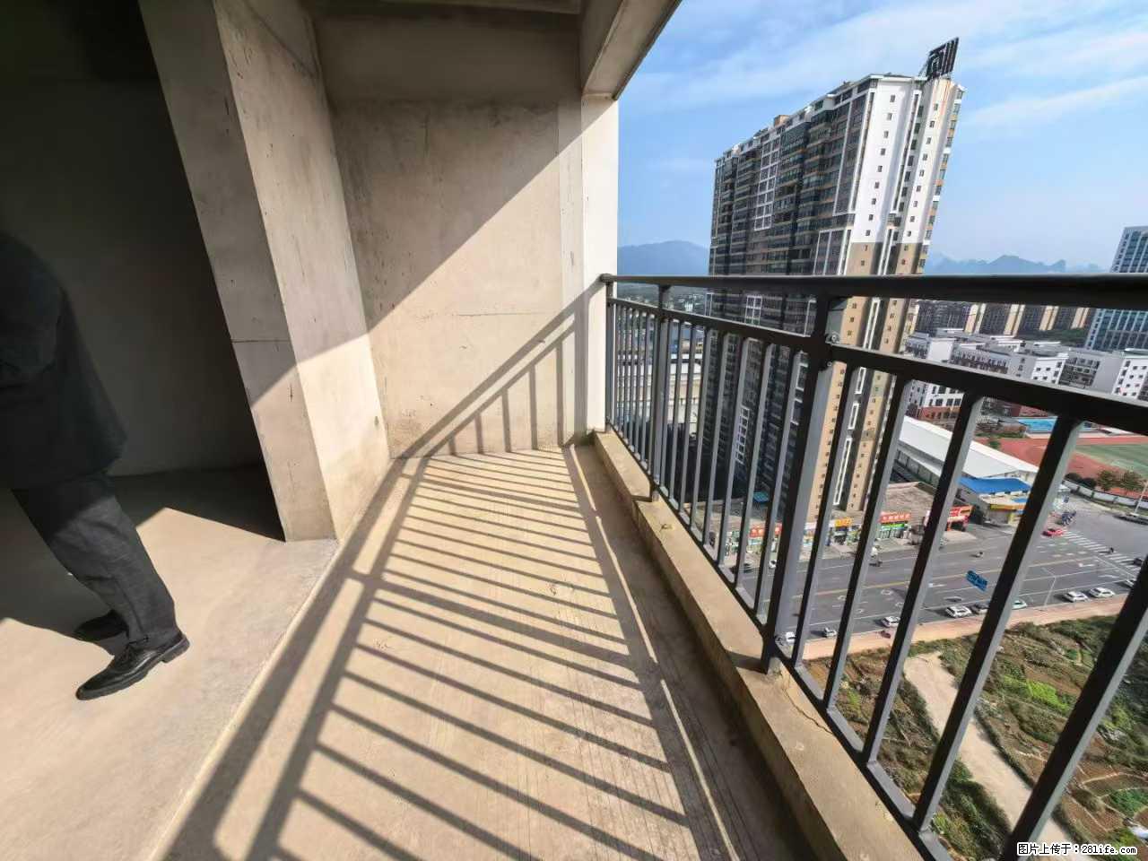 新出房源【山水名城】 顶楼复式，144平，使用面积260，可做5房3厅3卫，56.5 万 - 房屋出售 - 房屋租售 - 桂林分类信息 - 桂林28生活网 www.28life.com