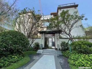 230万秀峰区买一栋独门独院，有天有地，买三层得六层，实用面积450平米，还是70年产权住宅性质 - 桂林28生活网 www.28life.com