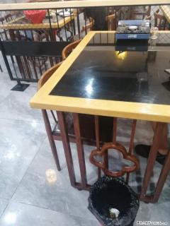 【桂林市·荣恒粤式乳鸽王·七星店】 晚饭时间到了，招牌乳鸽，小龙虾，家常小炒，卤味，酒水饮料齐全