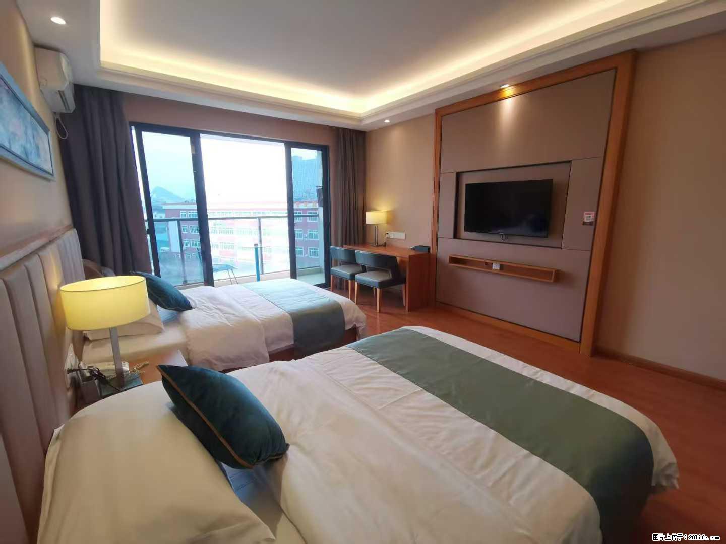 彰泰天街公寓出租，单间带大阳台，45平米，拎包入住，1600元/月 - 房屋出租 - 房屋租售 - 桂林分类信息 - 桂林28生活网 www.28life.com