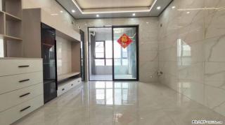 临桂区人民路万达大都会精装2房无贷款，现价格优惠出售，小区人车分流，万科物业，环境优美