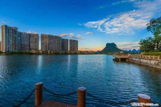【麓湖国际 · 空中墅】，13楼，一线湖景，209平，毛坯，仅售 69.8万 - 桂林28生活网 www.28life.com